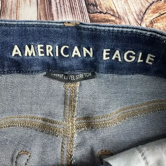 American Eagle CURVY HI RISE SHORTIE Size 4 Denim Cut Off Jean Micro Shorts 26x2 - Picture 6 of 10